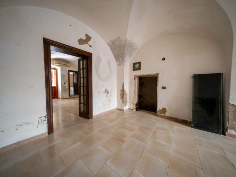 Via Giuseppe Verdi, 8