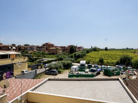Via Tuscolana, 2122