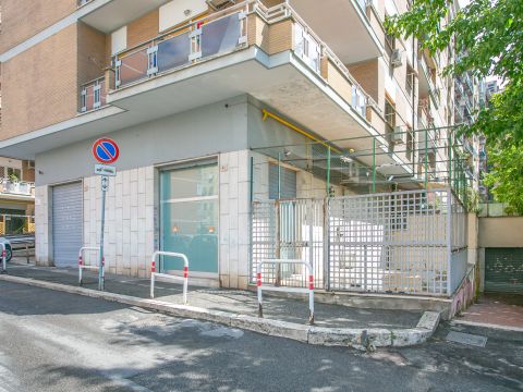 Via Bartolomeo Cristofori, 41
