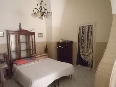 Via Giacosa, 24