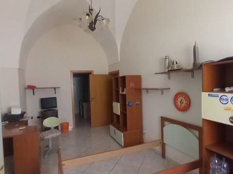 Via Giacosa, 24