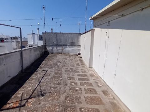 Via Giacosa, 24