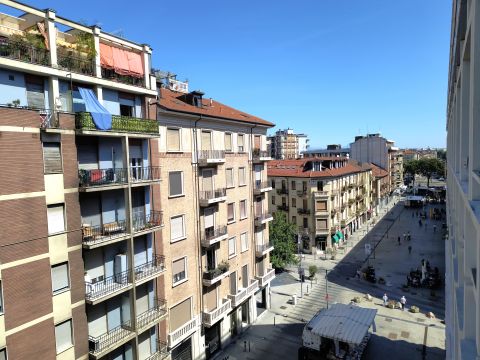 Via Dante Di Nanni, 105