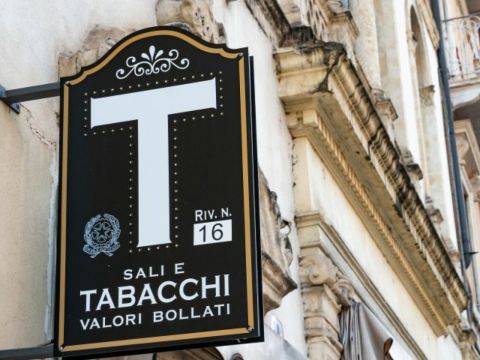 Via Roma 44