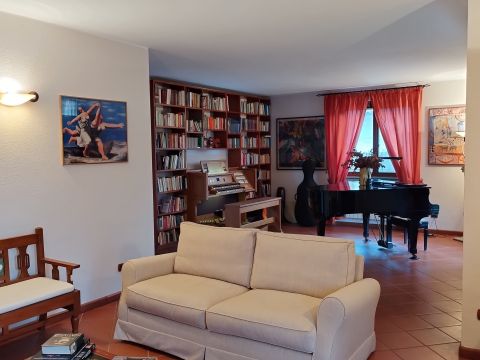 Via P. Nenni, 15 - Motta Visconti