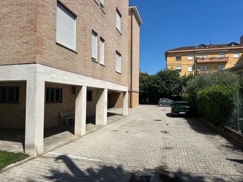 Via Monte Suello, 4
