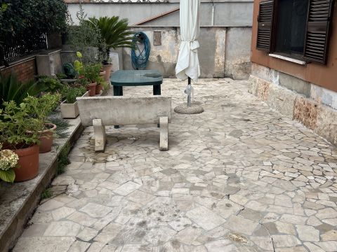 Via Vincenzo Sartori, 37