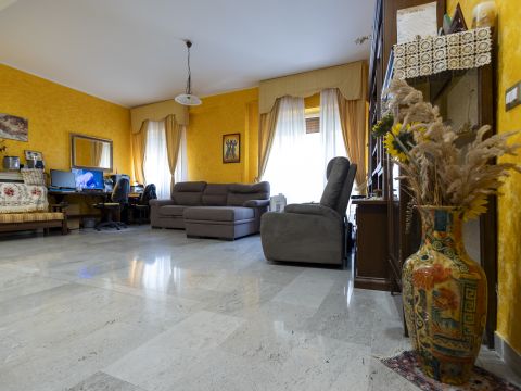 Via Raffaele Teti 27