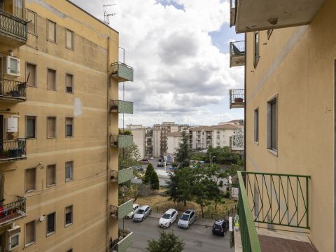 Via Raffaele Teti 27