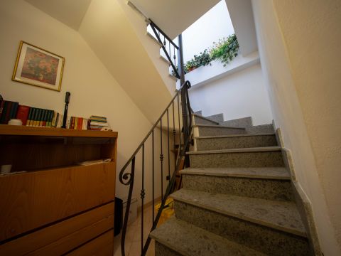Via Moscatello, 41