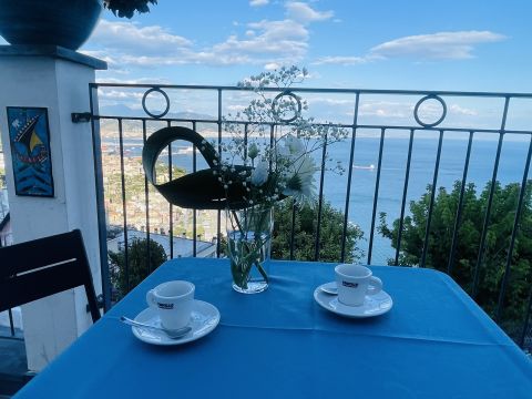 Via gianturco vietri sul mare