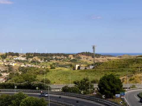 Viale Vincenzo de Filippis, 320