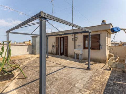 Piazza Roma, 32