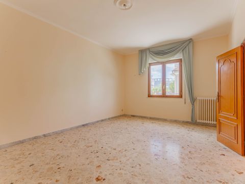 Via Soldato M. Mastrangelo, 2 - Grumo Appula
