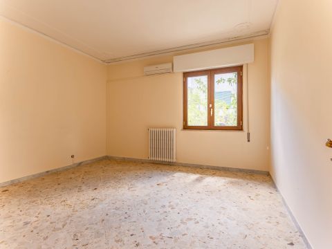 Via Soldato M. Mastrangelo, 2 - Grumo Appula