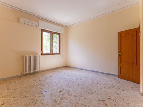 Via Soldato M. Mastrangelo, 2 - Grumo Appula
