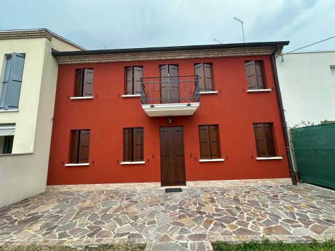 Vicolo A. Canova, 12