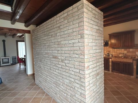 Vicolo A. Canova, 12