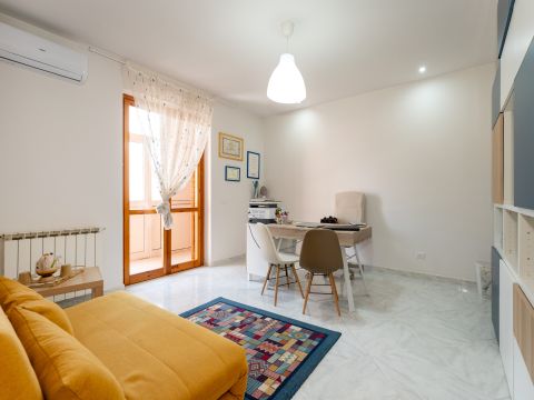Via Carcara, 51