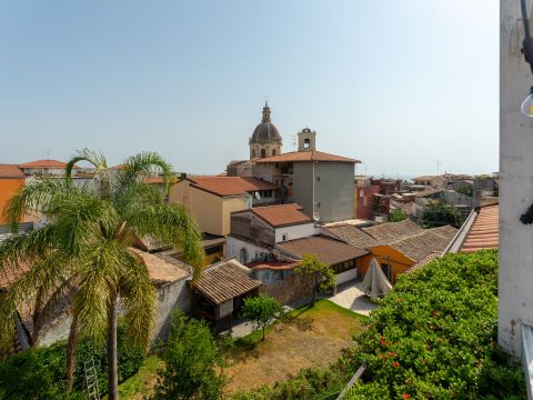 Via Carcara, 51