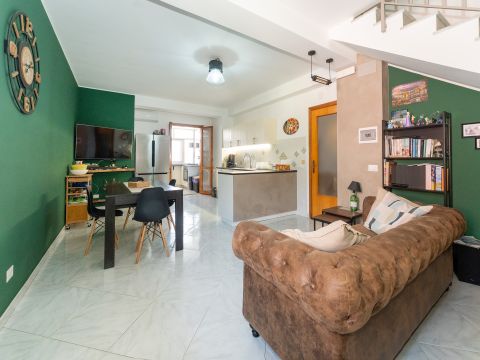 Via Carcara, 51