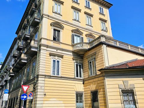 C.so Vittorio Emanuele II, 2