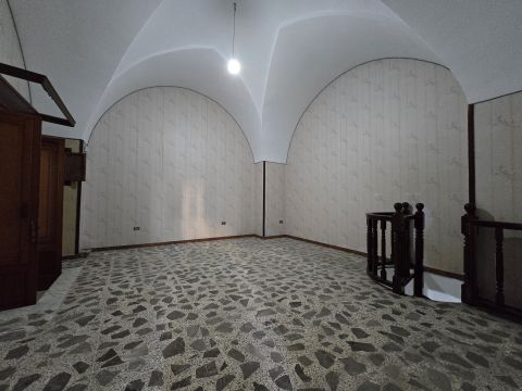 Via Giuseppe Parini, 10