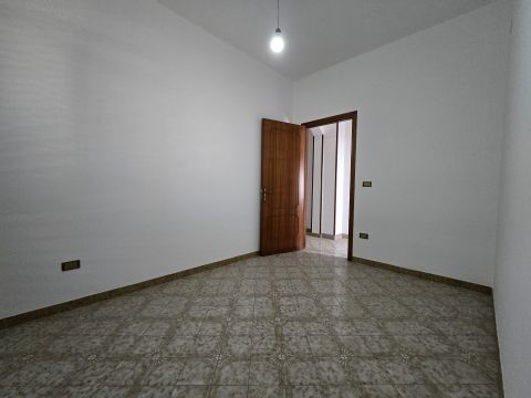 Via Giuseppe Parini, 10
