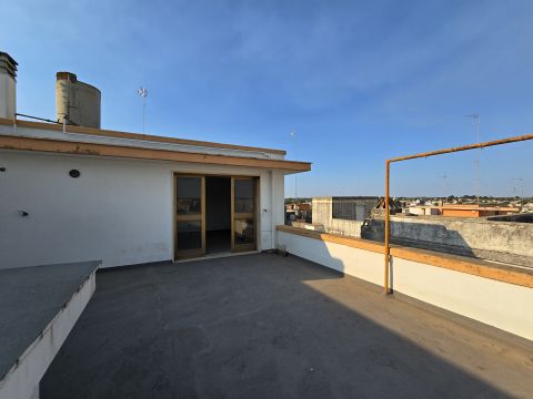 Via Giuseppe Parini, 10