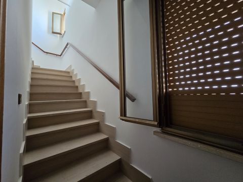 Via Giuseppe Parini, 10