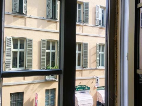 Via del Carmine, 9