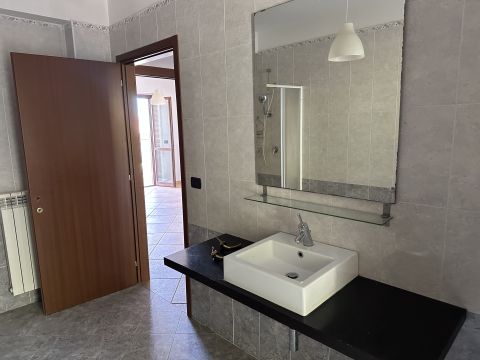 Via Antonio Spagnuolo, 34 - Montesilvano