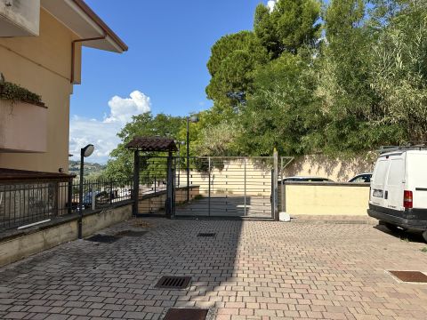 Via Antonio Spagnuolo, 34 - Montesilvano