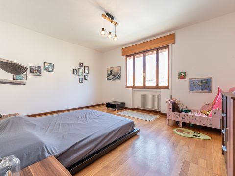 Via Euganea Villa, 18