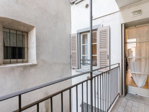 Via S. Bernardino, 34