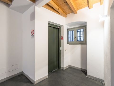 Via S. Bernardino, 34