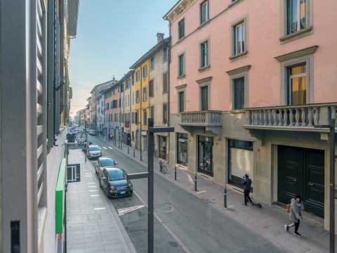 Via S. Bernardino, 34