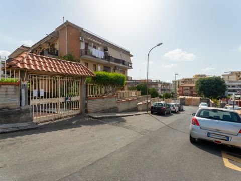 Via Giuseppe Simili, 1 - Gravina Di Catania