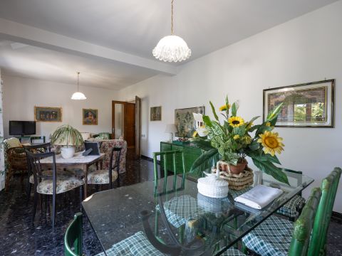 Via Sarzanese, 247 - Lucca