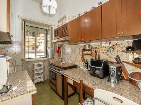 Viale Alessandrino, 304 - Roma