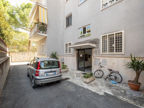 Viale Alessandrino, 304 - Roma