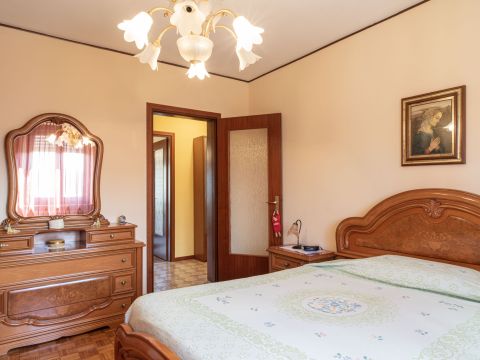 Via Alessandrini, 6 - Mede