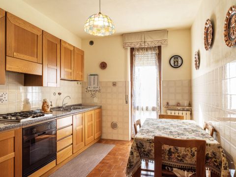 Via Alessandrini, 6 - Mede