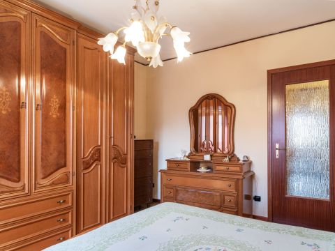 Via Alessandrini, 6 - Mede