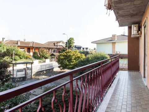 Via Alessandrini, 6 - Mede