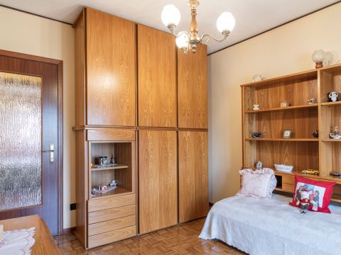 Via Alessandrini, 6 - Mede