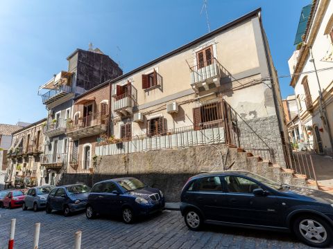 Via Santa Barbara, 57 - Catania