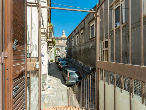 Via Santa Barbara, 57 - Catania