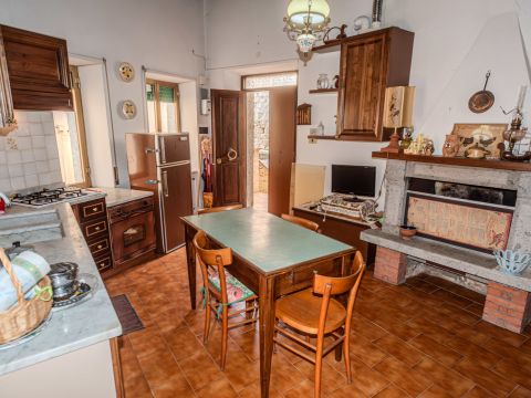 Via Roma, 10 - Proceno