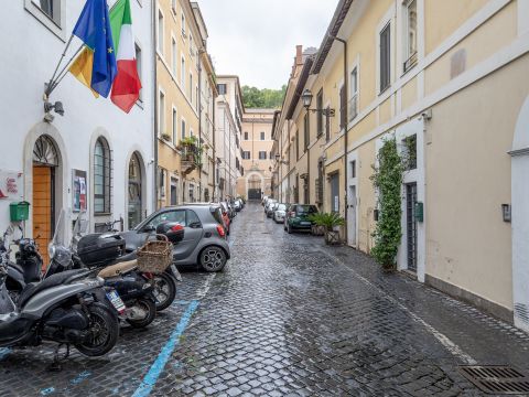 Via di San Francesco di Sales, 65 - Roma